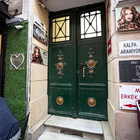Renovated In Taksim Near Istiklal