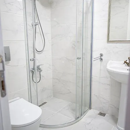 Renovated In Taksim Near Istiklal