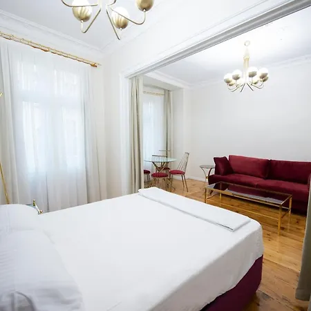 Renovated In Taksim Near Istiklal